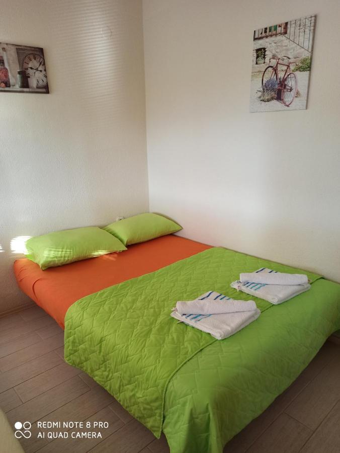 Karali Apartments Lagadin Luaran gambar