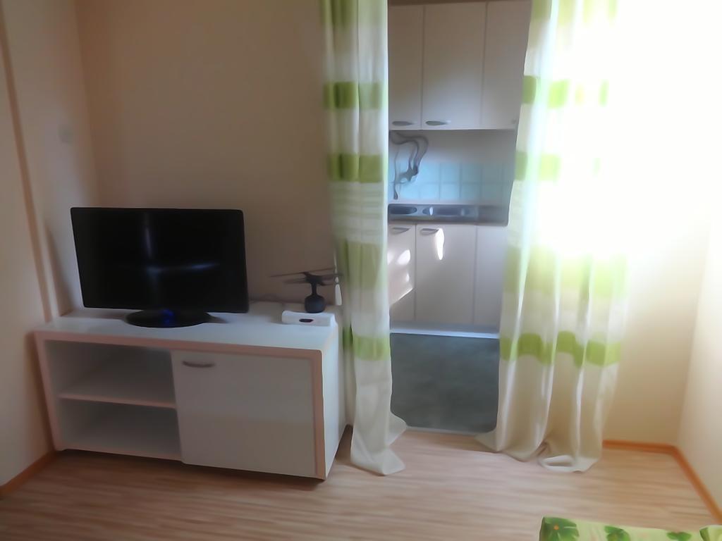 Karali Apartments Lagadin Luaran gambar