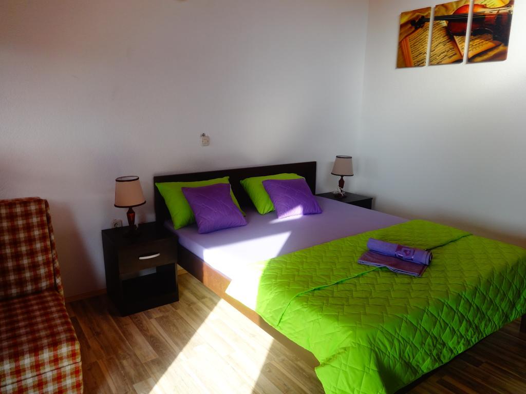 Karali Apartments Lagadin Luaran gambar