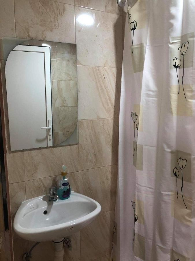 Karali Apartments Lagadin Luaran gambar