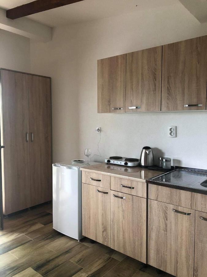 Karali Apartments Lagadin Luaran gambar